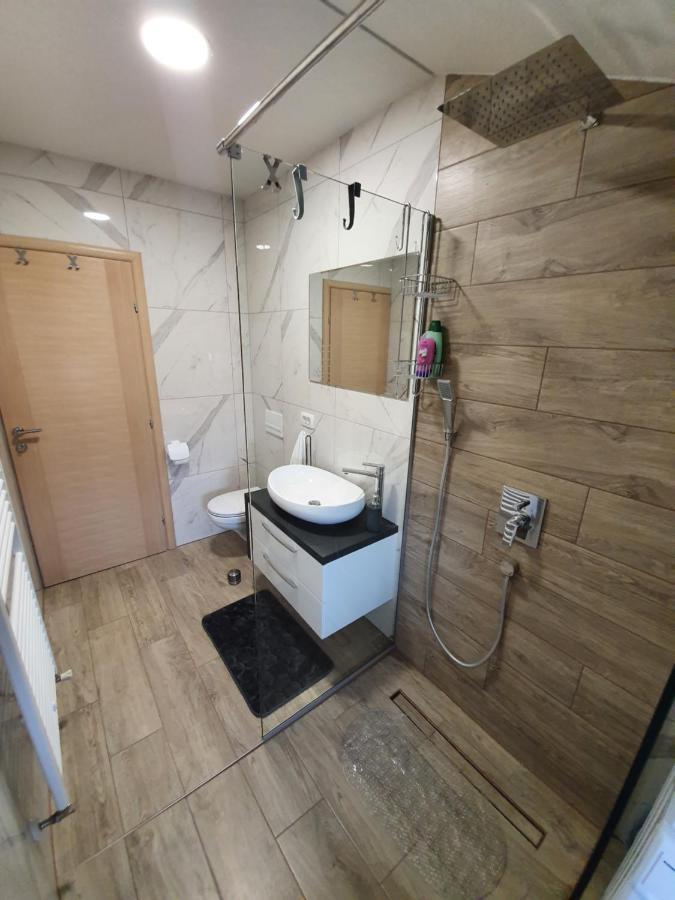 Apartman Bozur **** Satnica Dakovacka Dış mekan fotoğraf