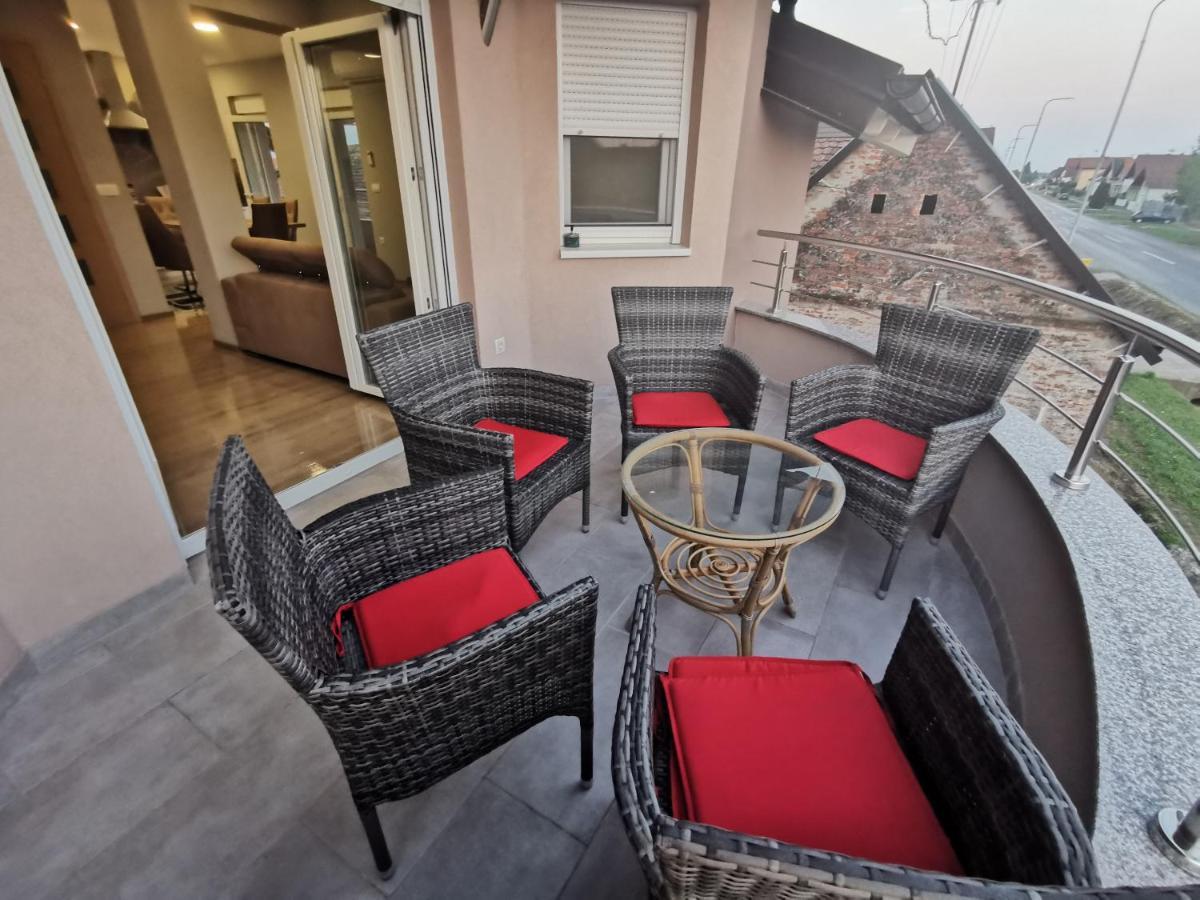 Apartman Bozur **** Satnica Dakovacka Dış mekan fotoğraf