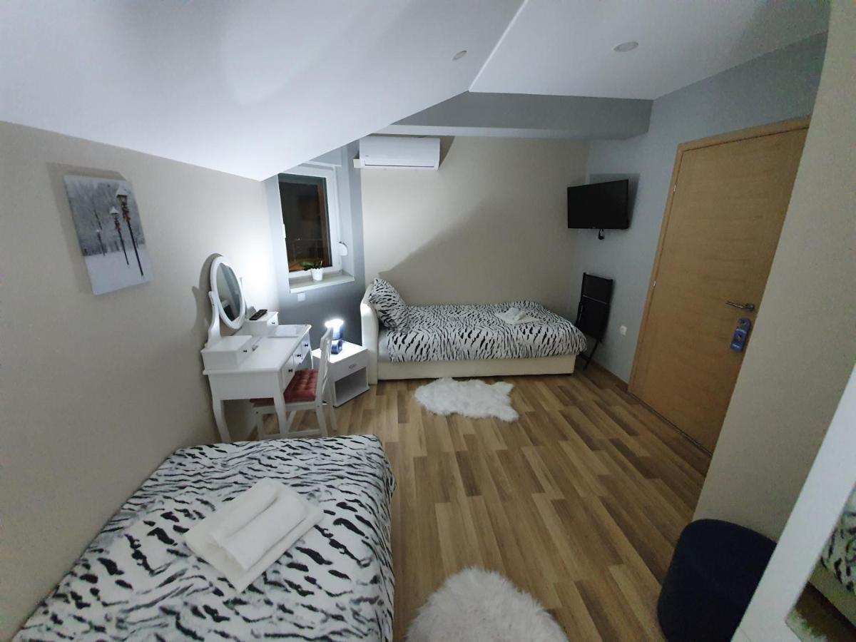 Apartman Bozur **** Satnica Dakovacka Dış mekan fotoğraf