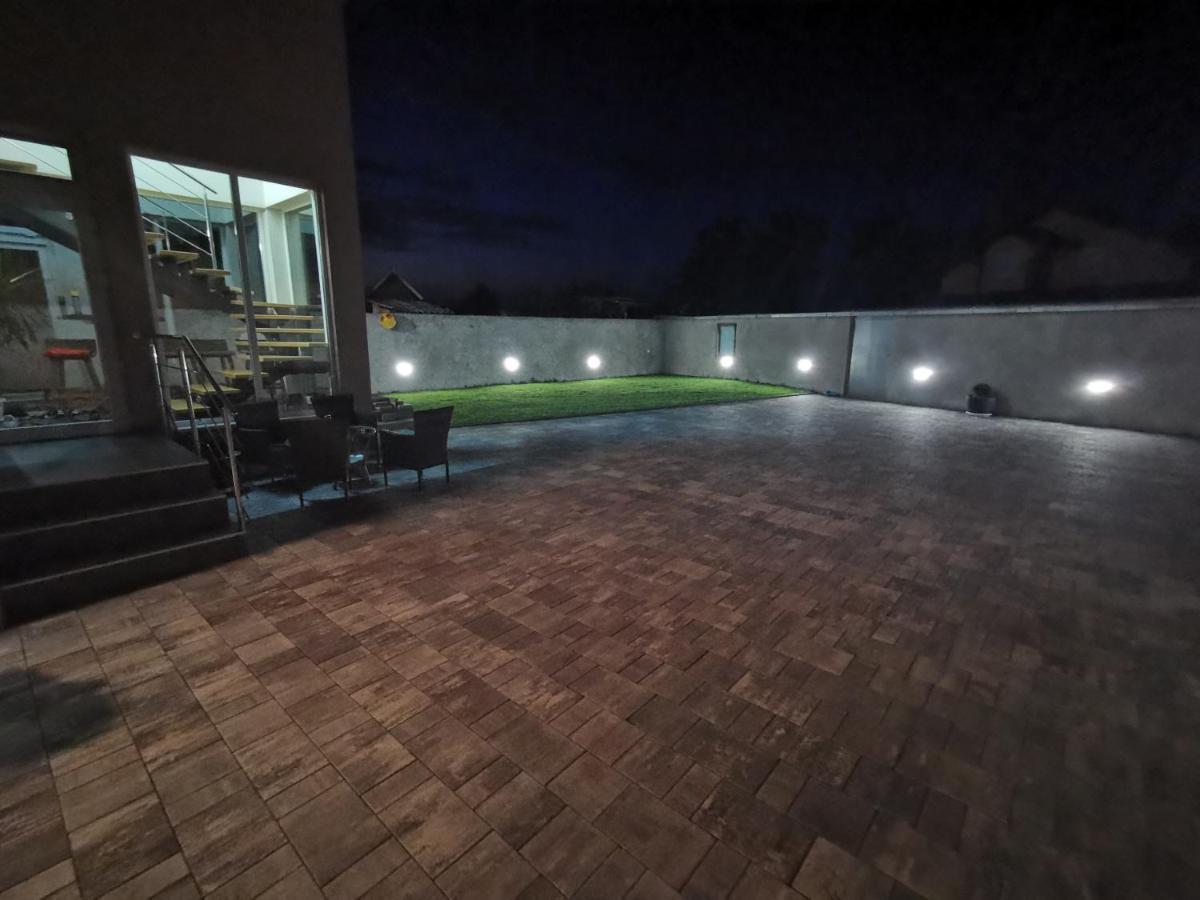 Apartman Bozur **** Satnica Dakovacka Dış mekan fotoğraf