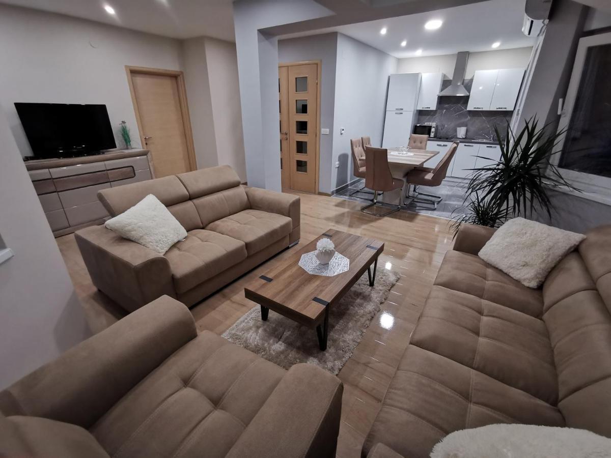 Apartman Bozur **** Satnica Dakovacka Dış mekan fotoğraf